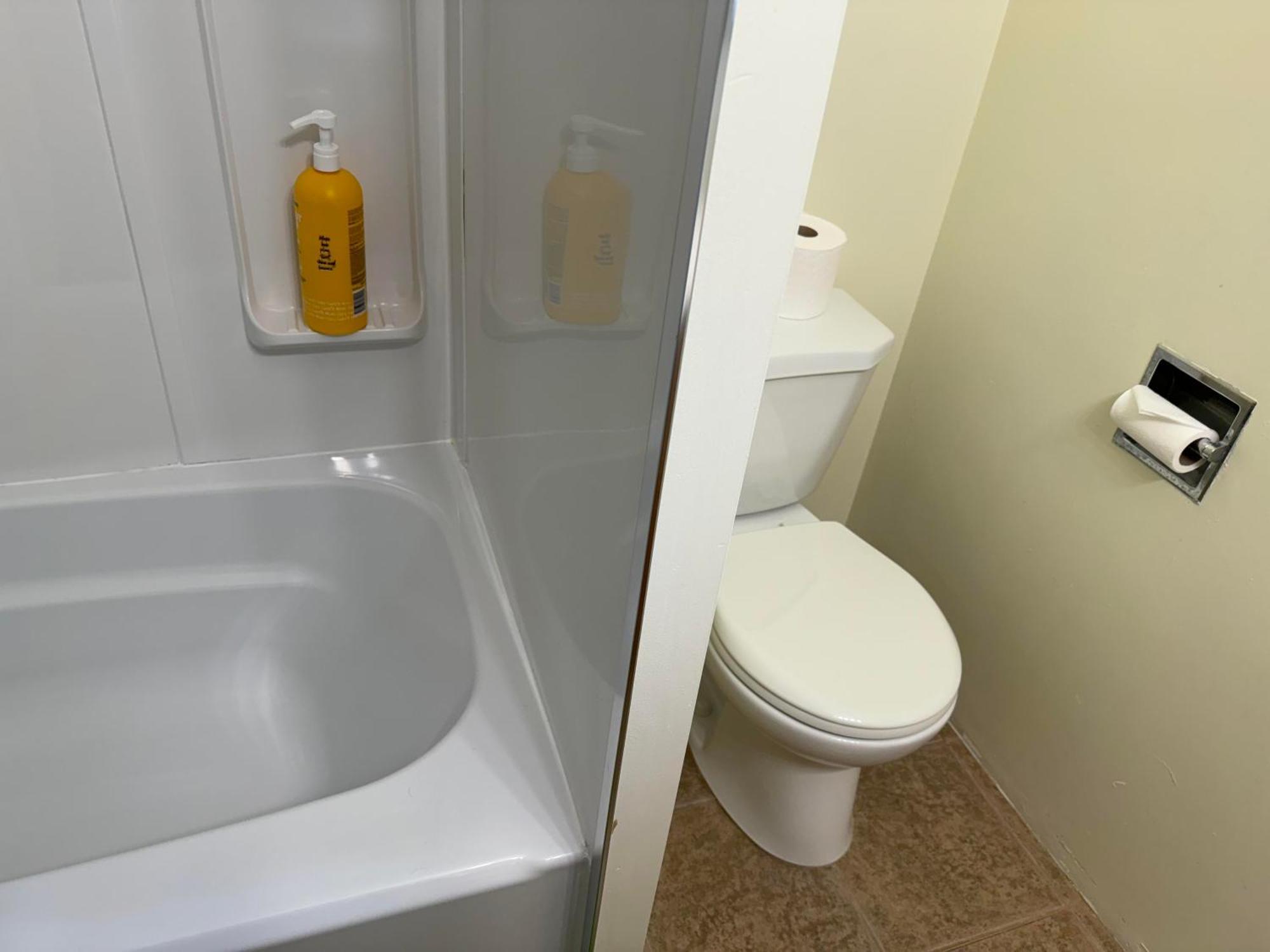 Comfort Cottage Guest Home Close Subway Station And Downtown Vancouver, Ubc, Restaurant And 7-Eleven Convenience Store Εξωτερικό φωτογραφία