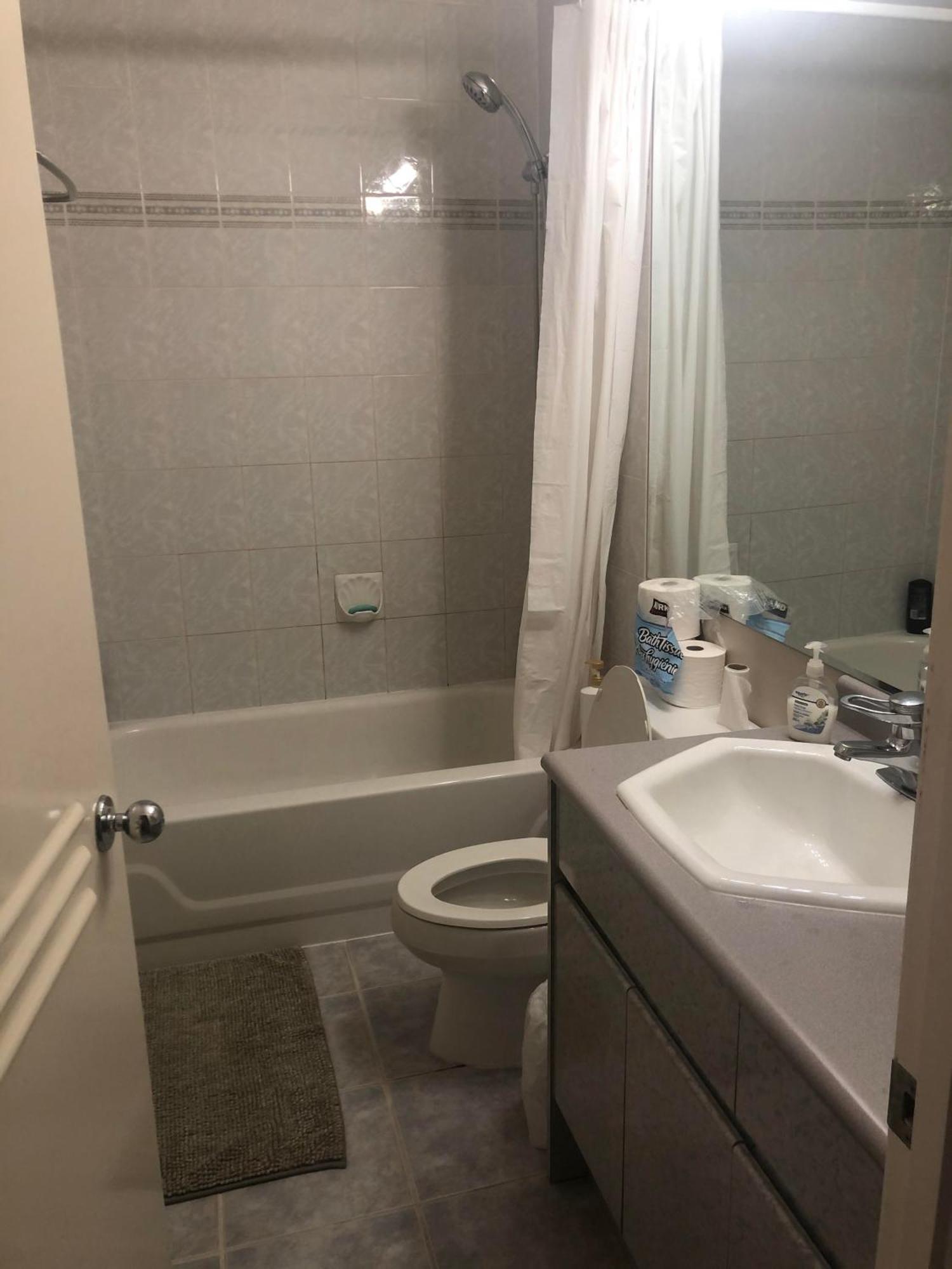 Comfort Cottage Guest Home Close Subway Station And Downtown Vancouver, Ubc, Restaurant And 7-Eleven Convenience Store Εξωτερικό φωτογραφία